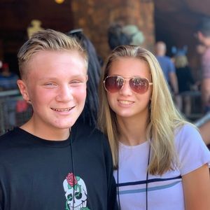 Meet your Posher, Brooke